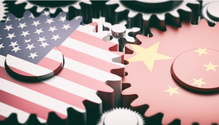 ترامب يحاول تسجيل نقاط سياسية تغذي الحرب التجارية بين واشنطن وبكين